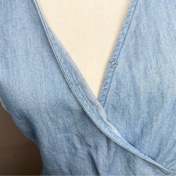 Old Navy Blue Chambray V-Neck Surplice Ruffle Sleeve Jumpsuit Extra Small - Picture 5 of 13